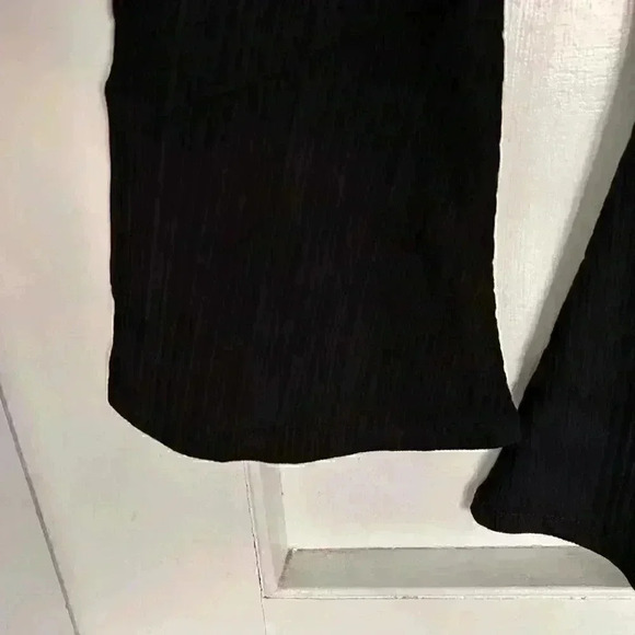 BNWT Uncle Studios Black Shirt with 3/4 Bell Sleeves Size XS - Picture 5 of 7